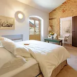 فندق مبيت وإفطار Tenuta Miranda 4*