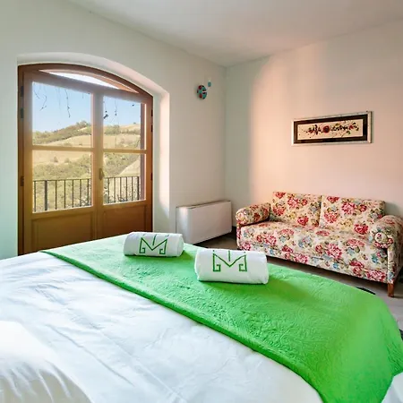 Tenuta Miranda Bed & Breakfast Cassinasco